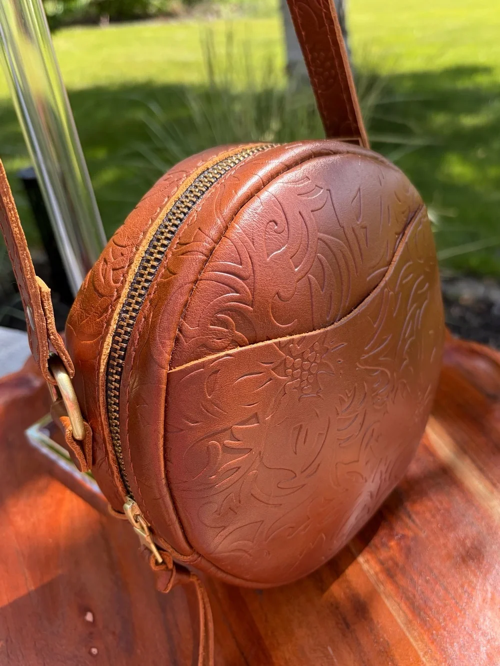 Portland Leather Meadow Embossed Small Circle Crossbody Like New